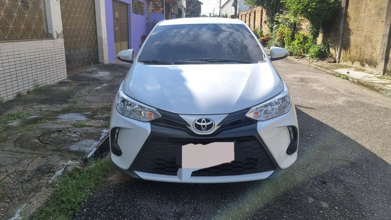 Toyota Yaris sedan 1.5 - Foto 4
