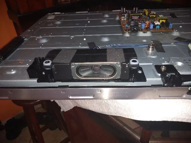 Alto Falante (par) Tv Lg 42la6130 original.  - Foto 2