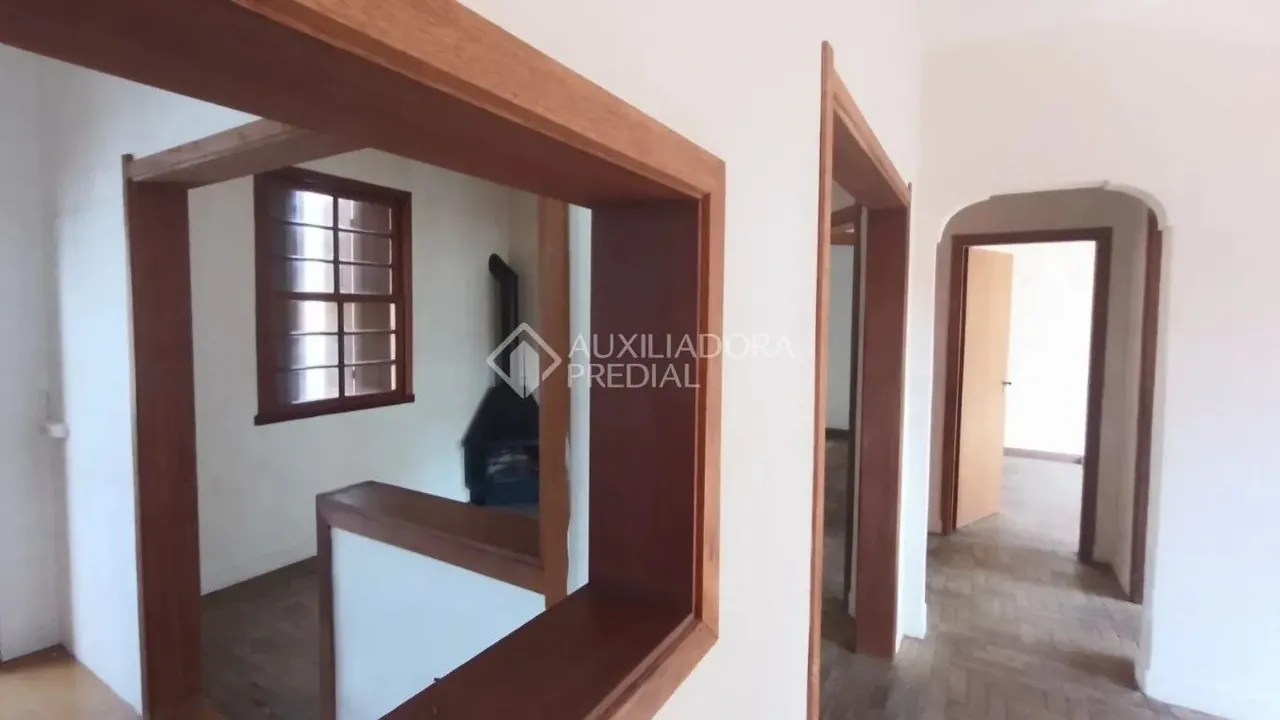 Porto Alegre Apartamento 2 Dormitórios LIVING FRENTE COM SACADA