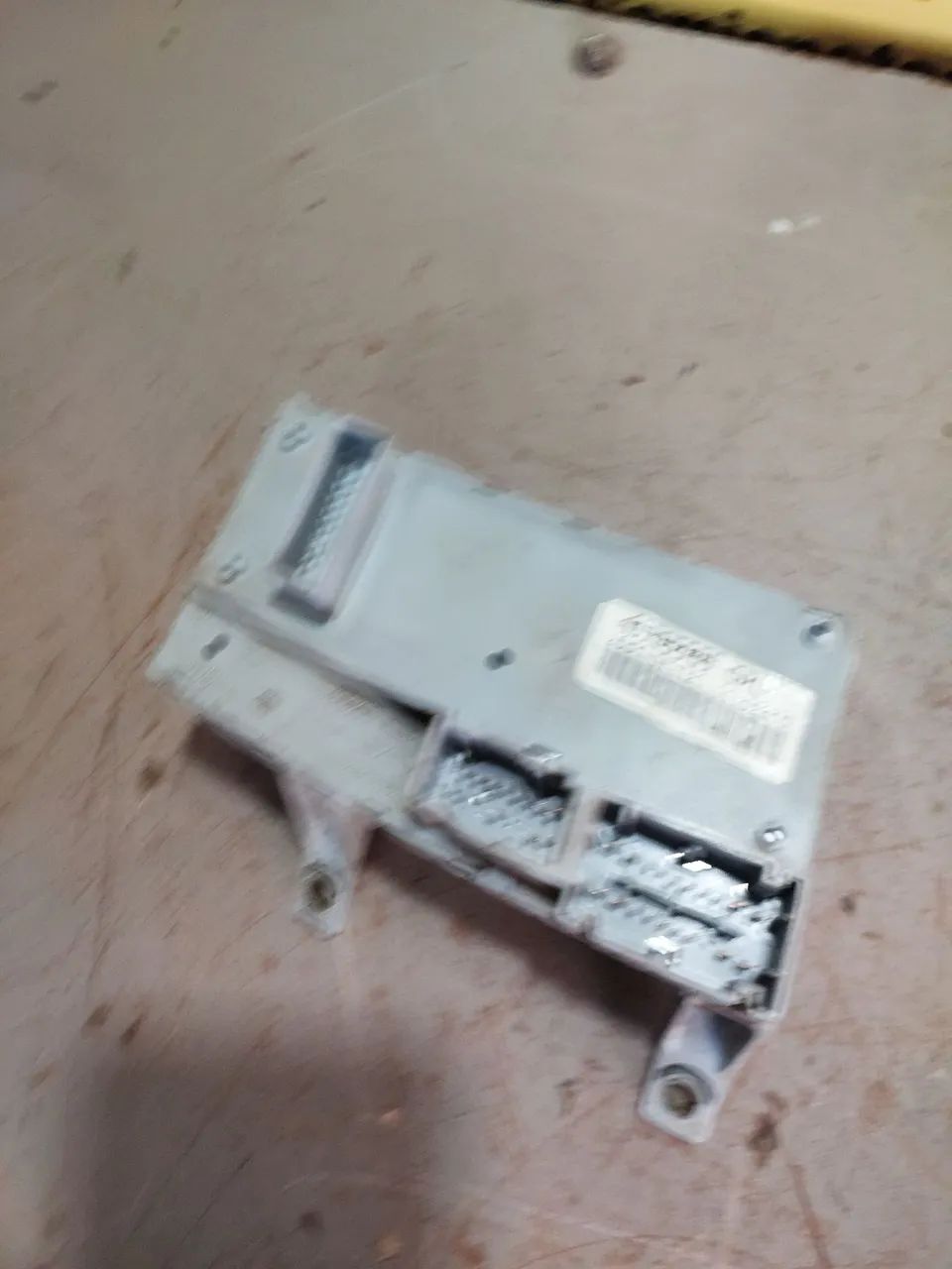 Caixa De Fusível Do Palio Siena Strada 2001/08 Cód:46765989 CPL