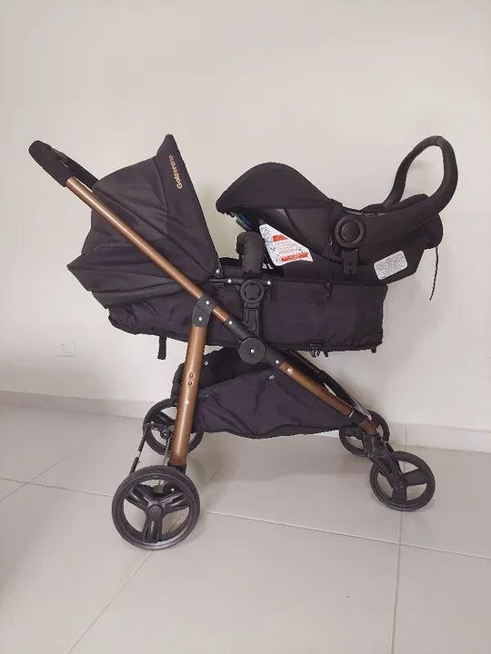 Carrinho de bebê + bebê conforto (Galzerano) 