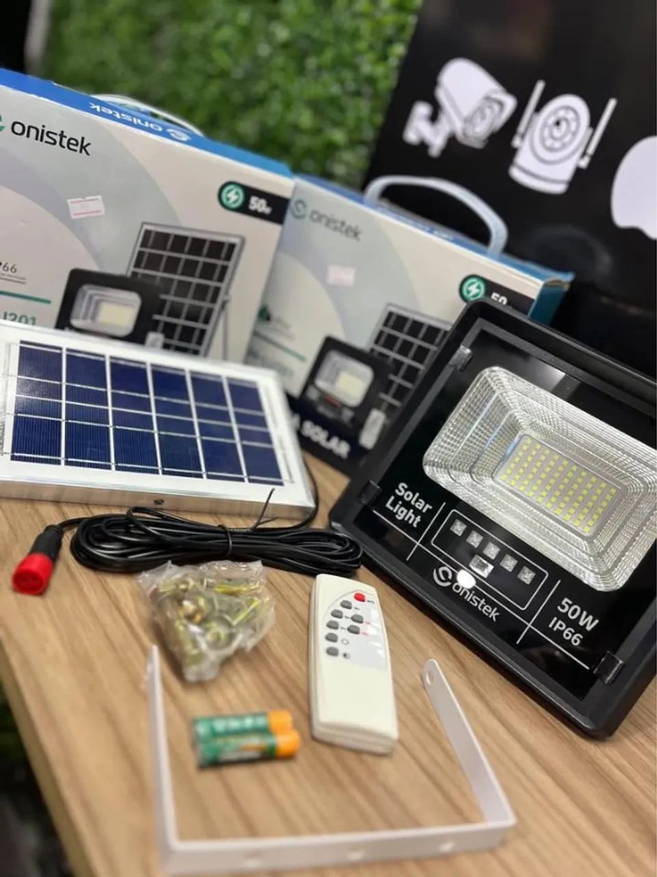 Refletor Solar 50W com Placa Solar - Onistek  - Foto 2