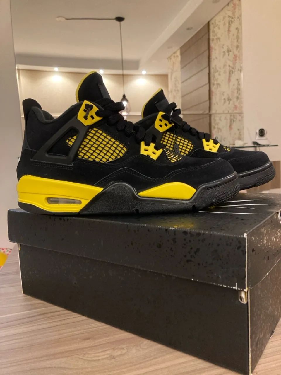 Air Jordan 4 Thunder GS - 37BR