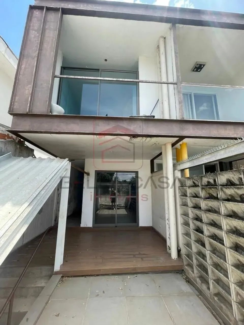 Sobrado para locação residencial / comercial