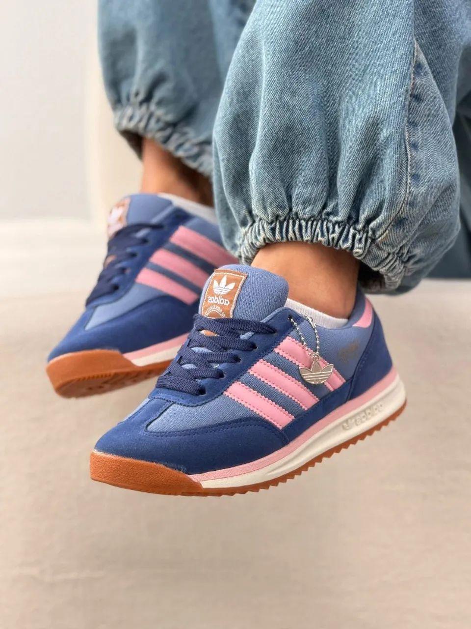 TÊNIS ADIDAS SL 72 FEMININO - Foto 4