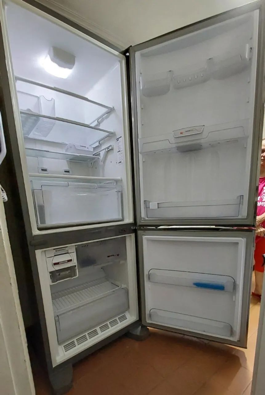Geladeira Frost Free Brastemp Inox Inverse Ative  - Foto 2