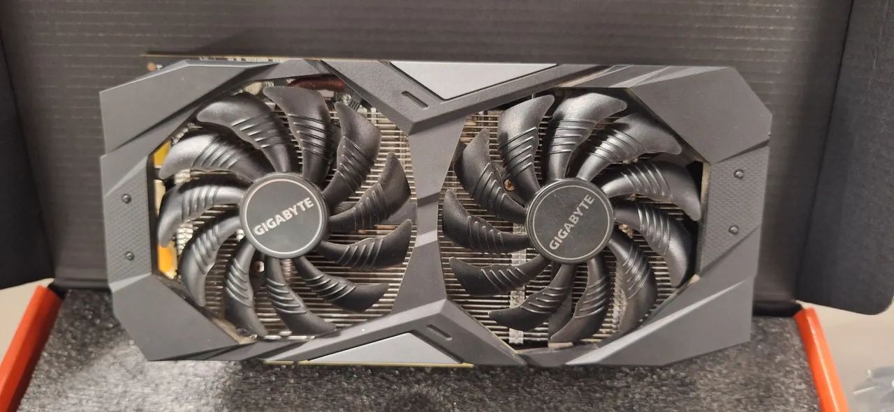 Placa de Vídeo RTX 2060 Gigabyte - Foto 3