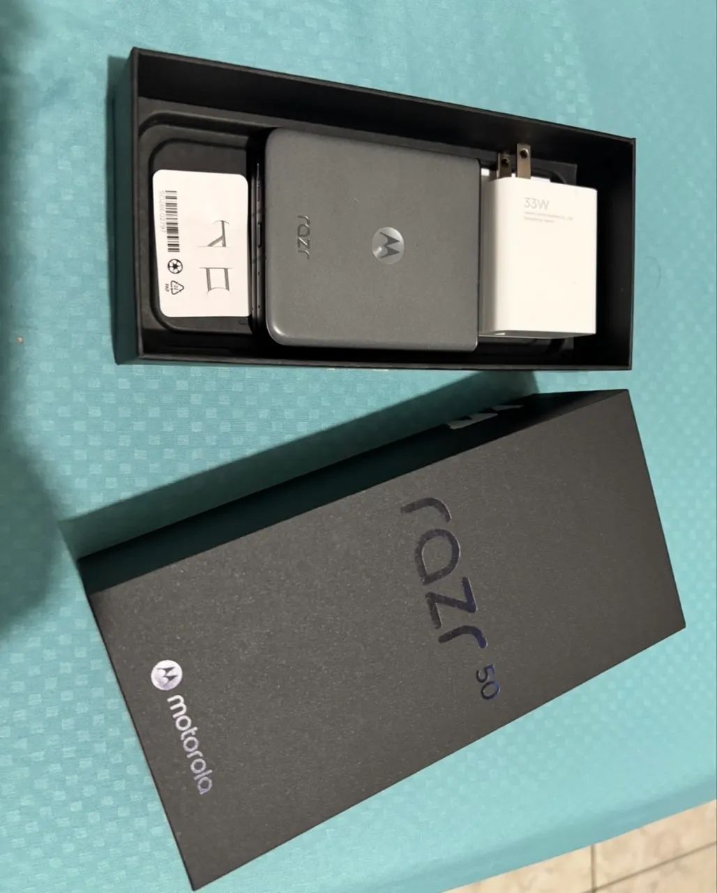 MOTOROLA RAZR 50 5G - 512GB | 12GB RAM - Foto 3