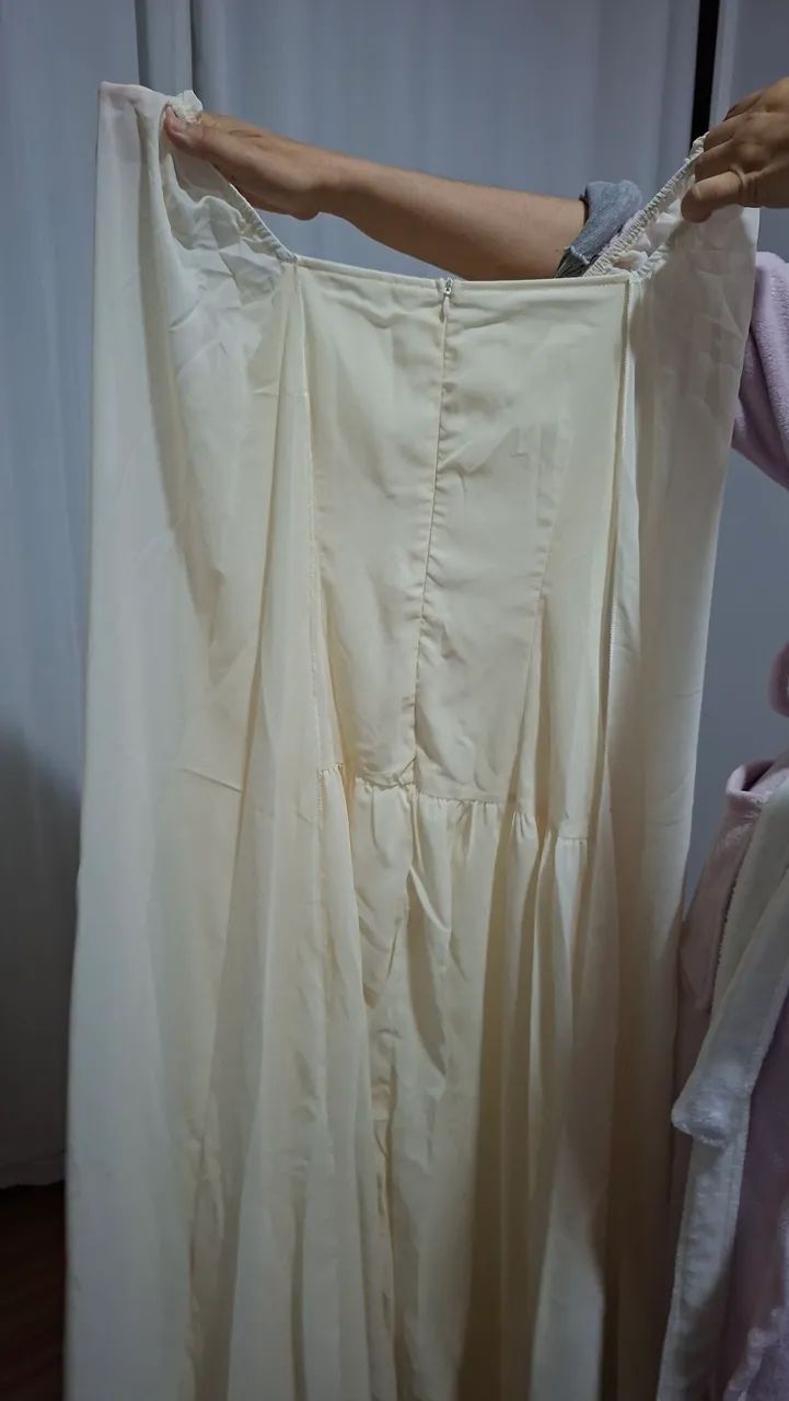 Vestido lindo Off White. TAMANHO M. NUNCA USADO - Foto 3