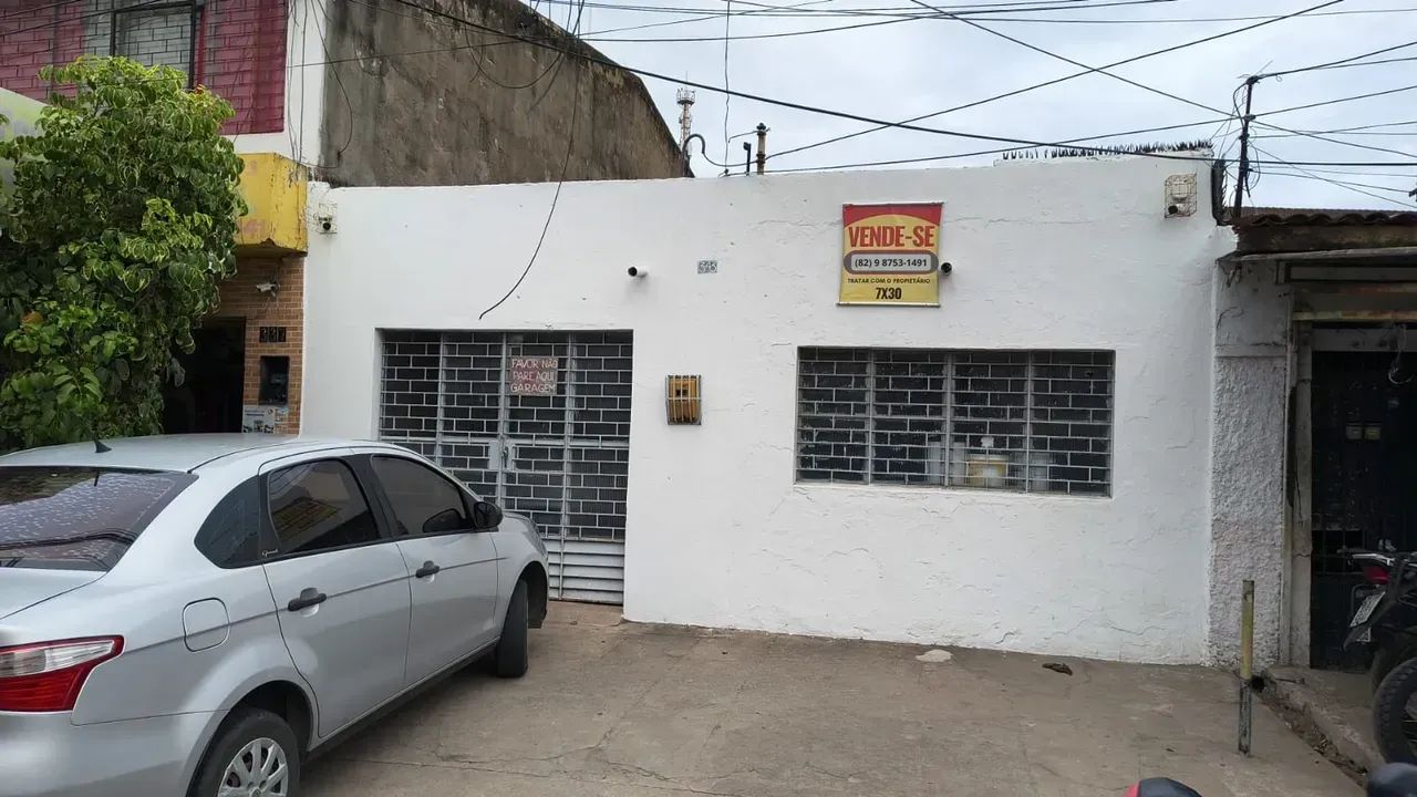 Casa 7x33m com 4 quartos no bairro Ponta Grossa - Maceió/AL