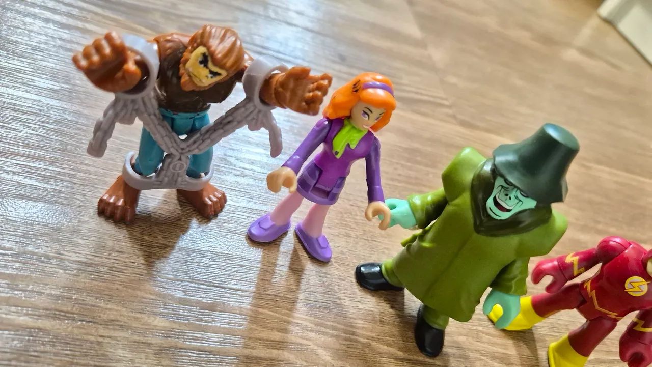 Fisher-Price Imaginext Scooby-Doo Daphne & Mr. Hyde e lobisomem  - Foto 3