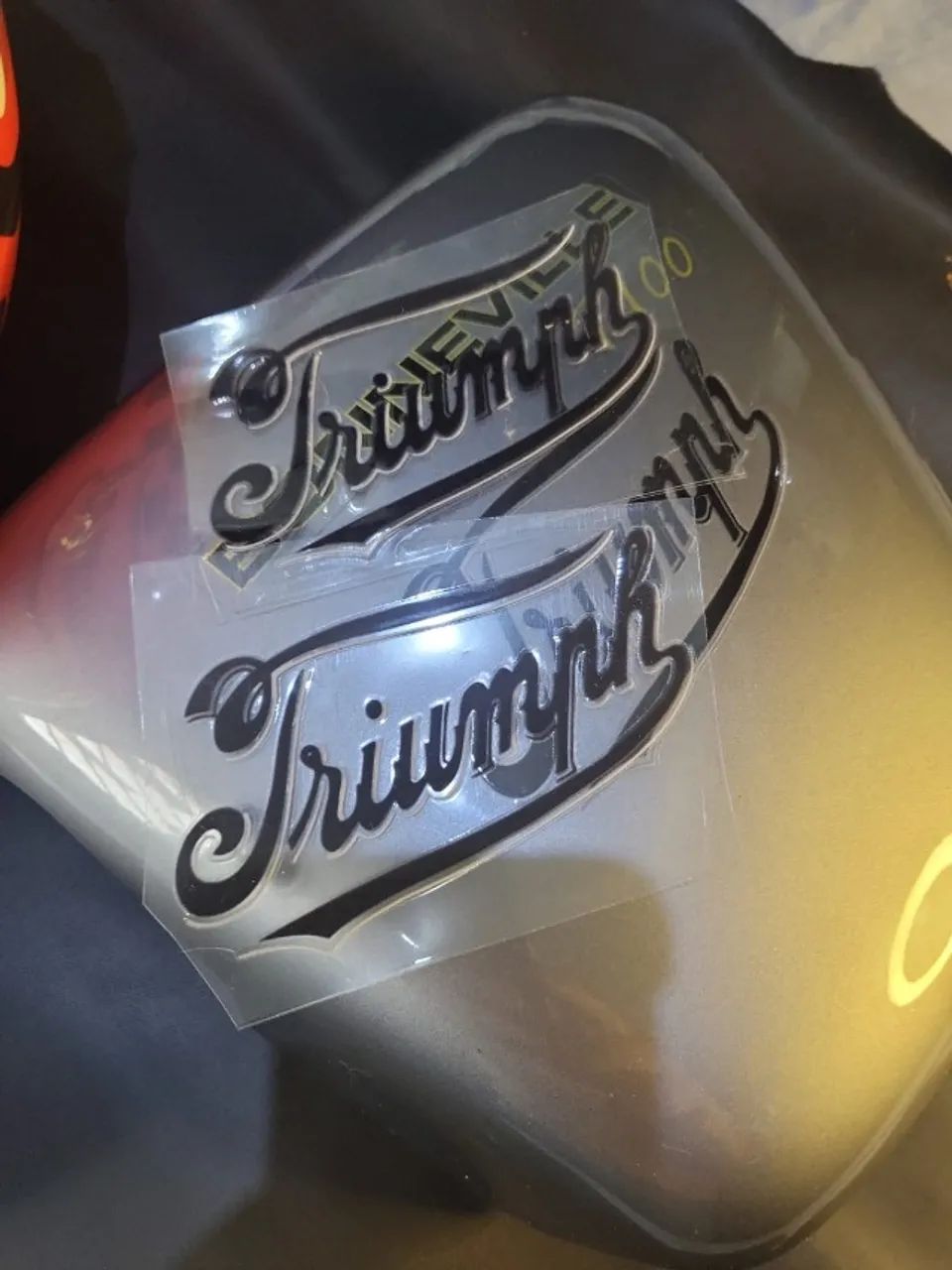 Par Adesivos Para Moto Triumph 1907 / 2025 11,3 X 5cm - Foto 4
