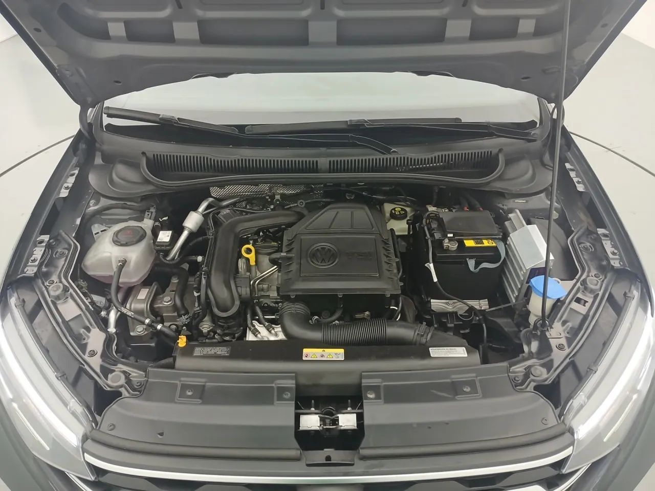 Volkswagen Nivus Highline 1.0 200 TSI Flex Aut., foto 10 de 18