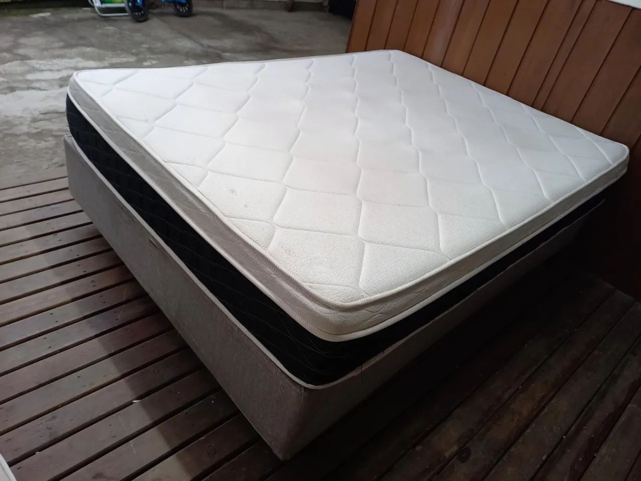 Vendo cama box de casal colchão molas ensacadas em excelente estado  - Foto 4