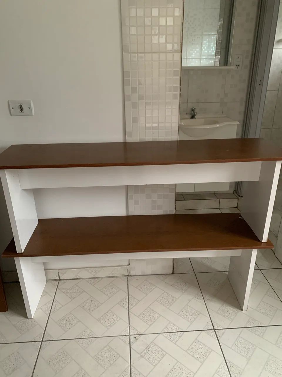 Mesa de jantar com bancos integrados - Foto 5