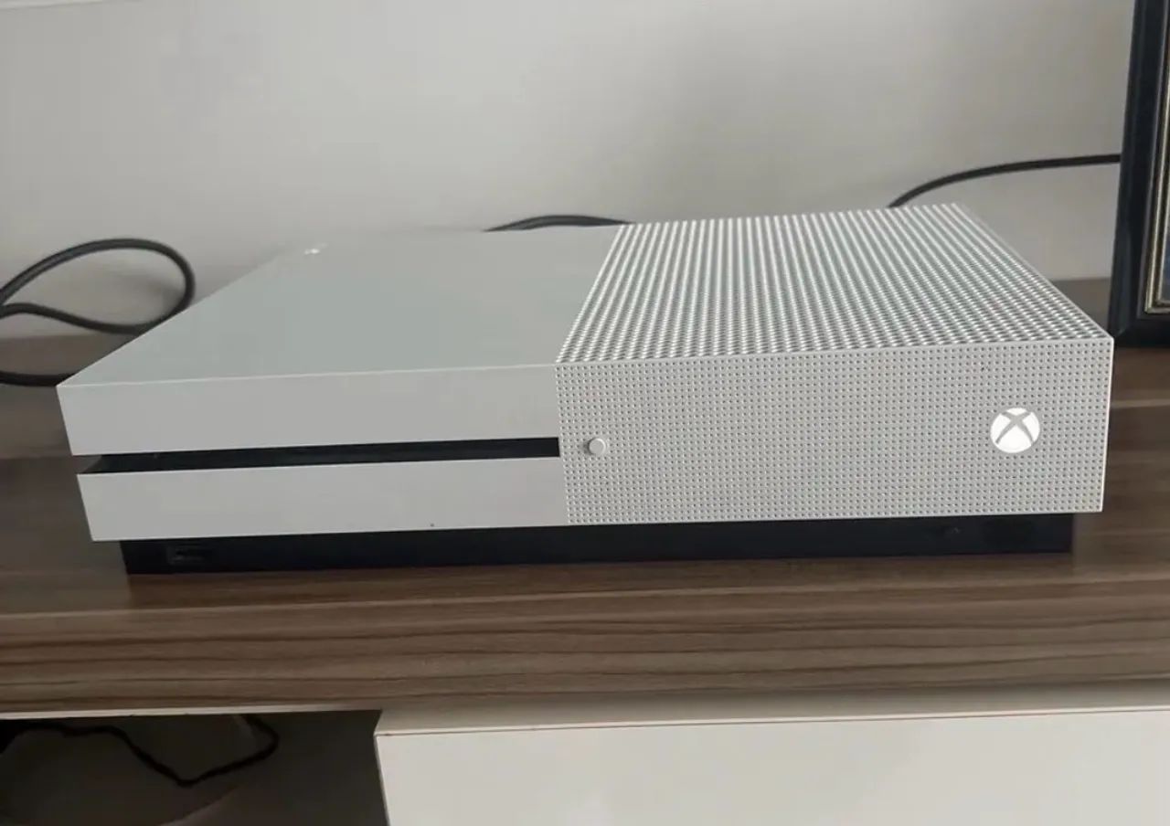 Xbox One S