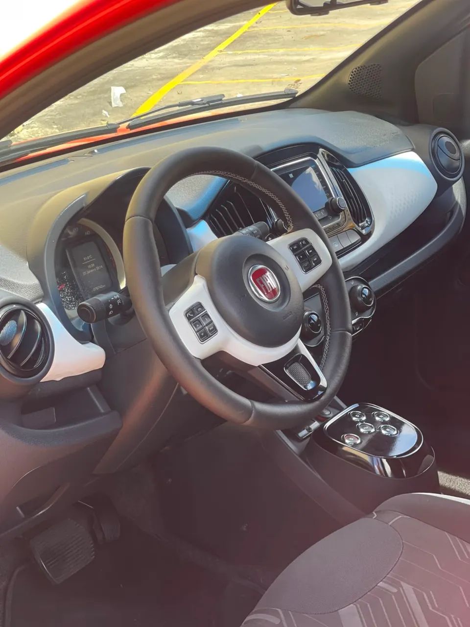 Fiat Uno Sporting Dualogic 1.4 EVO Flex 8V 4P 2016 - Foto 4