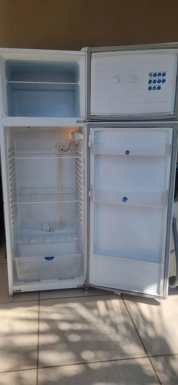 Vendo Geladeira Dako - Foto 3