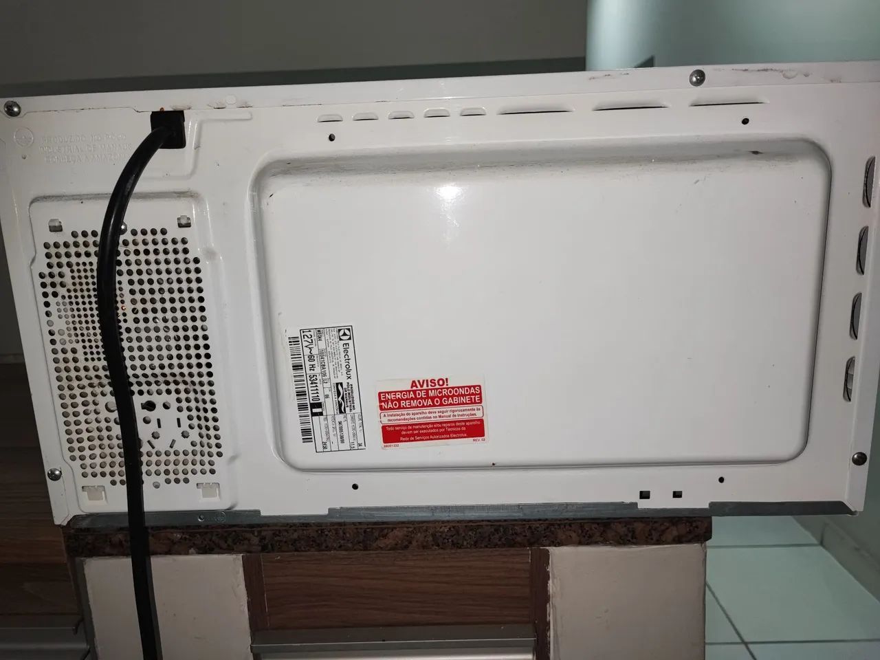 vendo microondas Eletrolux 34L  - Foto 4