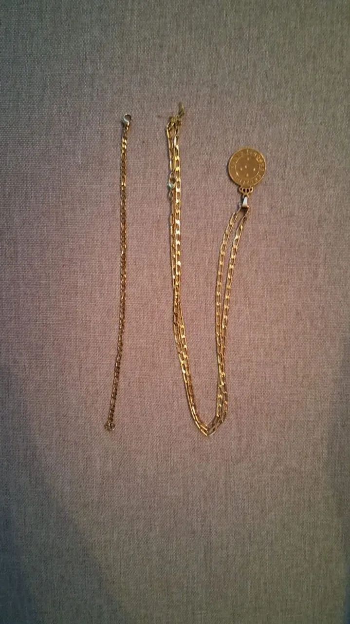 Correntinha banhada e pulseira banhada 