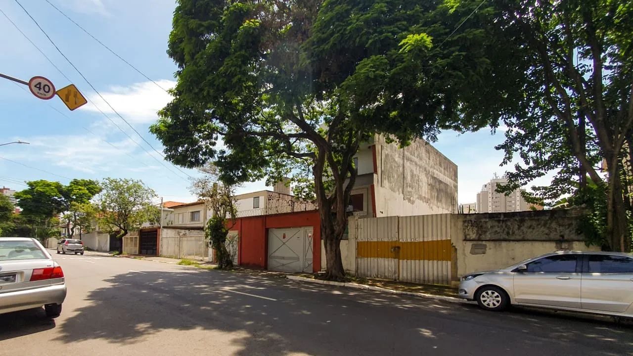 Prédio comercial na Rua Doutor Jesuíno Maciel, 1489  580 m²