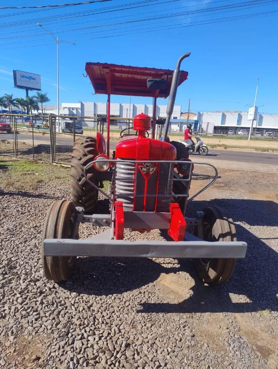 TRATOR MF65X  - Foto 3