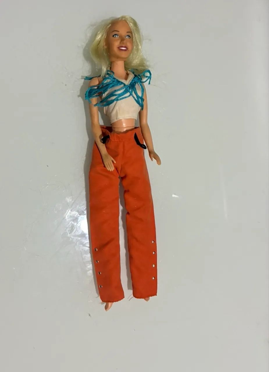 Boneca Cristina Aguilera
