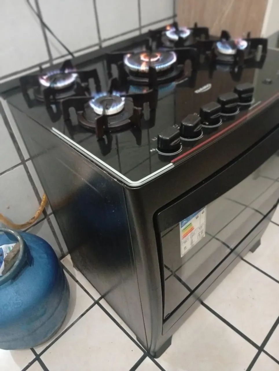 Fogão Dako de 5 bocas preto forno deslizante,