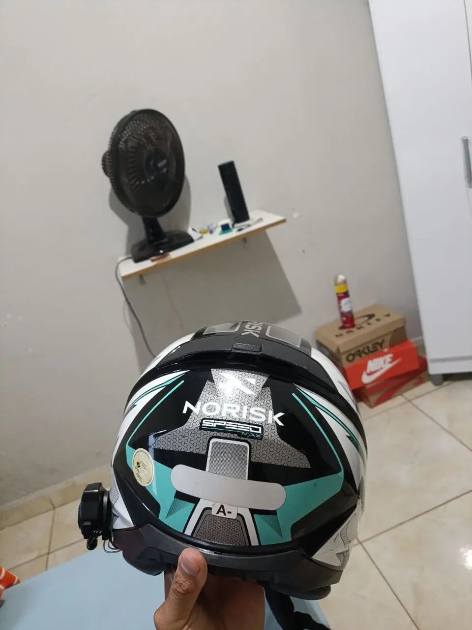 Vendo capacete norisk número 58 350$ biriba e liso sai fora ? - Foto 2