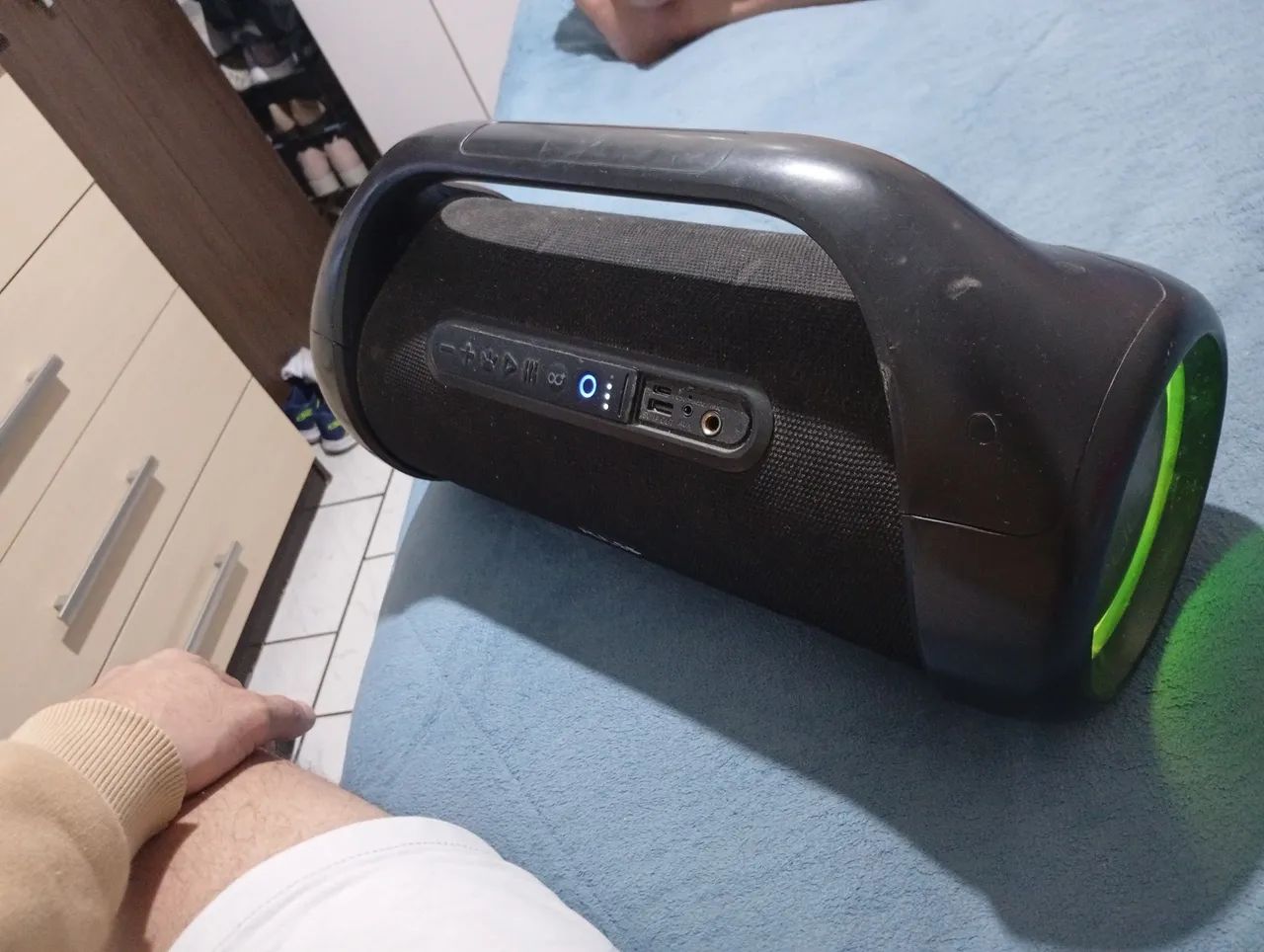 Vendo caixa de som portátil  - Foto 2