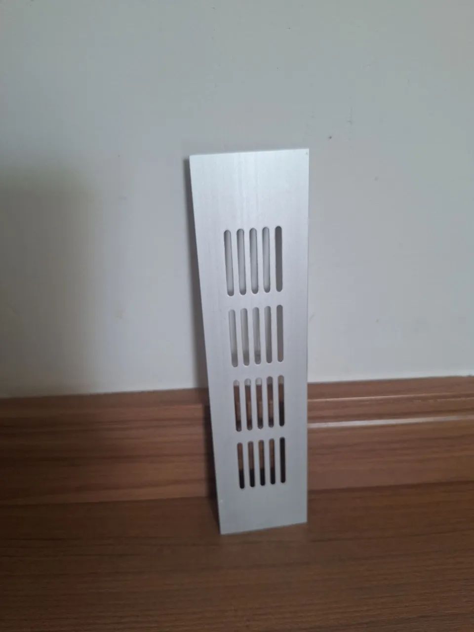 Grade de ventilacao de alumínio fosco retangular 20cm - Foto 2