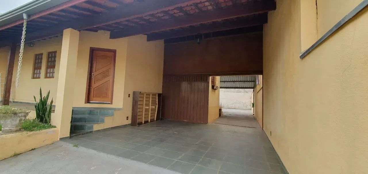 Casa para venda tem 300 metros quadrados com 2 quartos - Foto 2