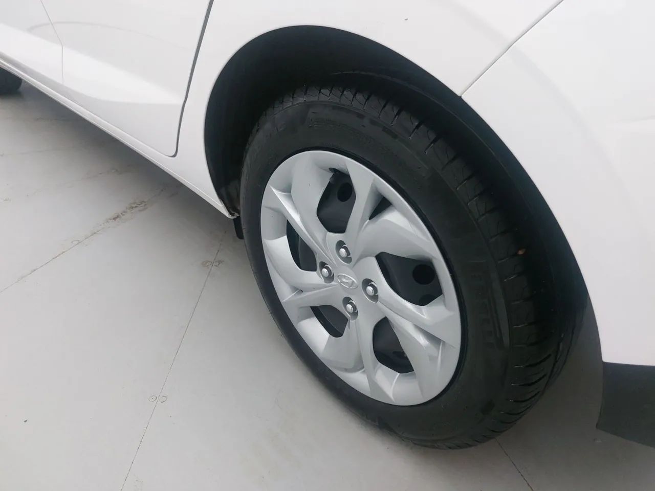 Hyundai HB20 Comfort 1.0 Flex 12V Mec., foto 11 de 18