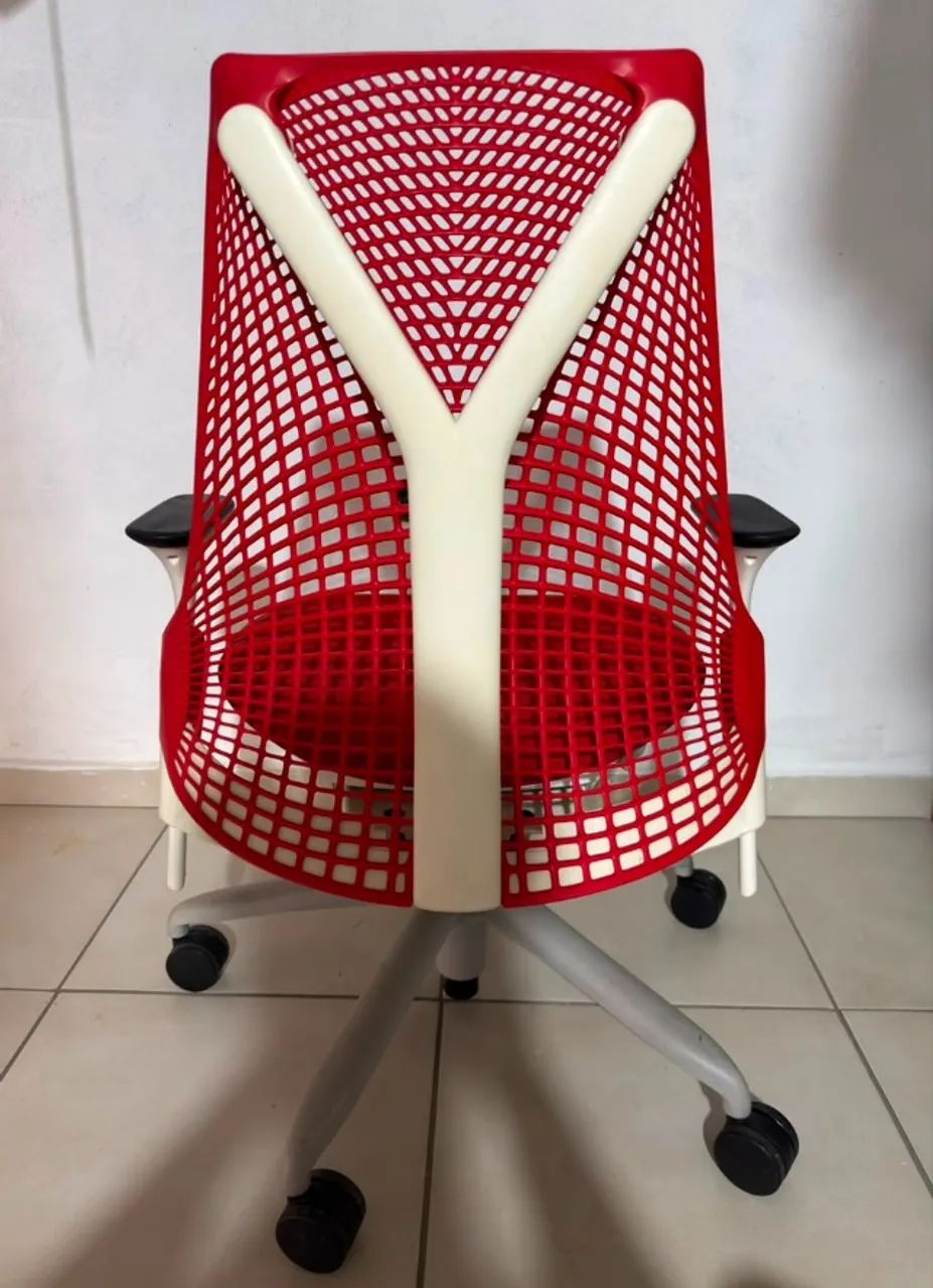 Cadeira Herman Miller Sayl Vermelha Completa - Foto 4