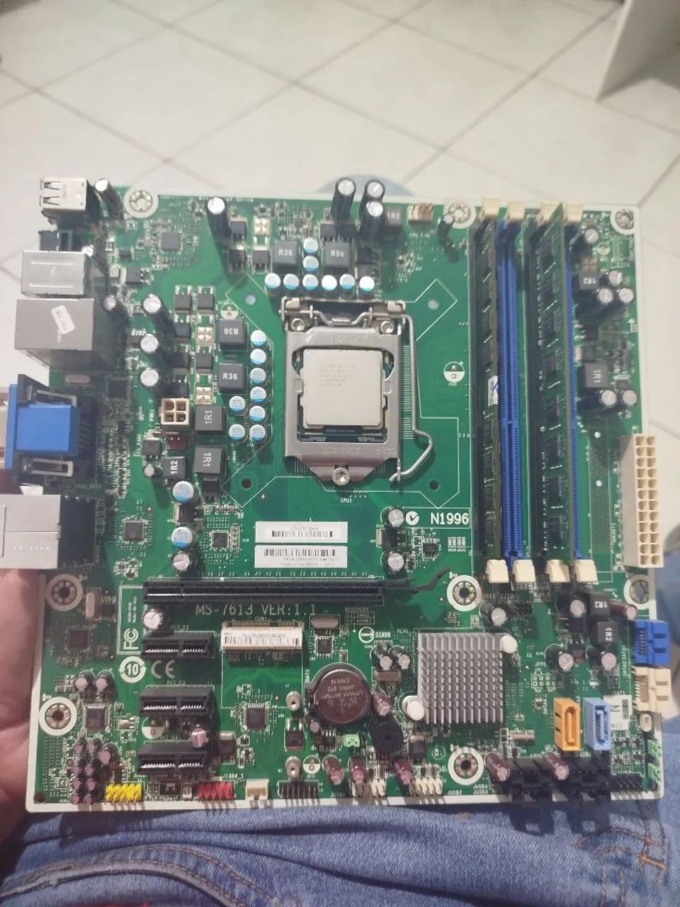 Kit placa mãe com i3 e 8 de RAM  - Foto 2