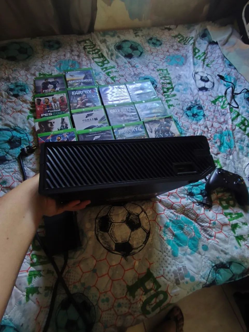 Vendo Xbox One +14 jogos (aceito cartão) - Foto 3