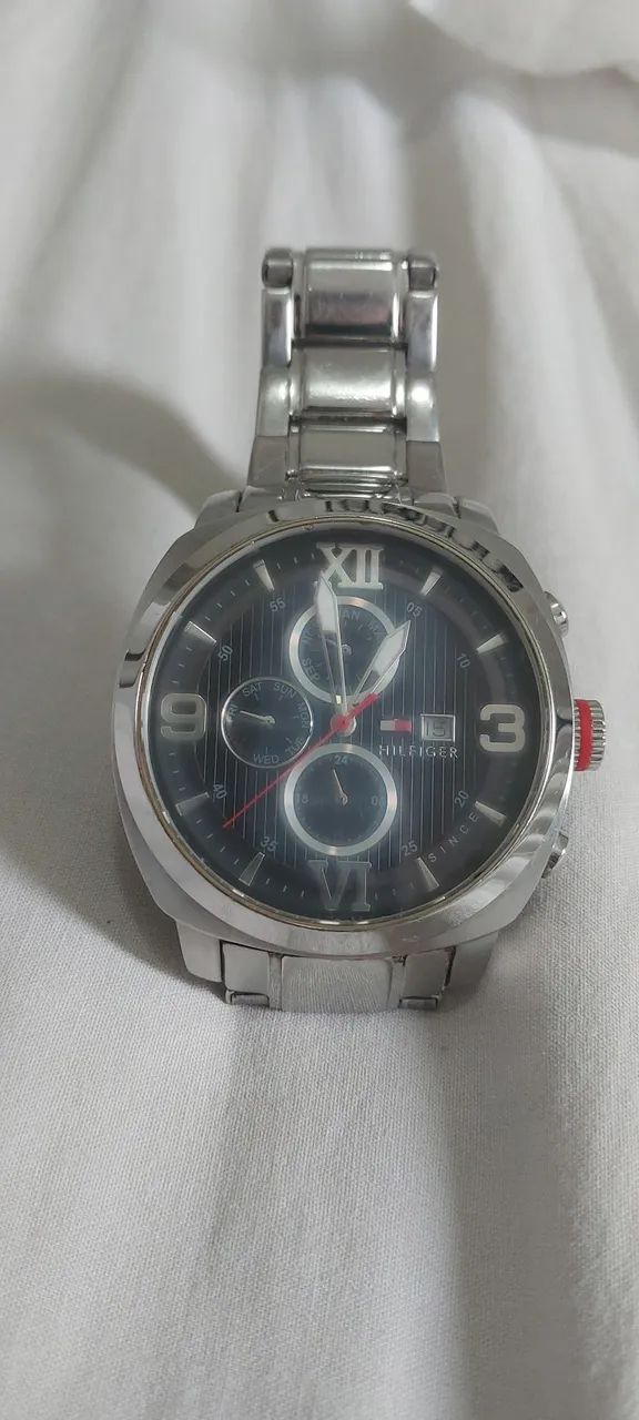 Relógio Tommy Hilfiger - pulseira de aço - com caixa e elos originais
