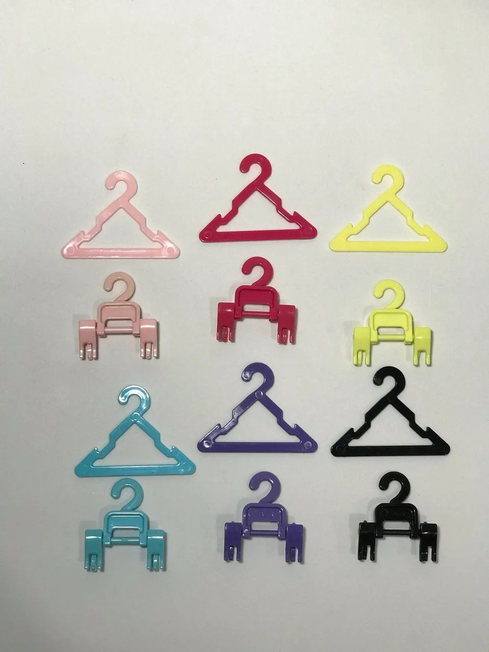 Boneca Rainbow High - lote de 48 cabides  - Foto 3