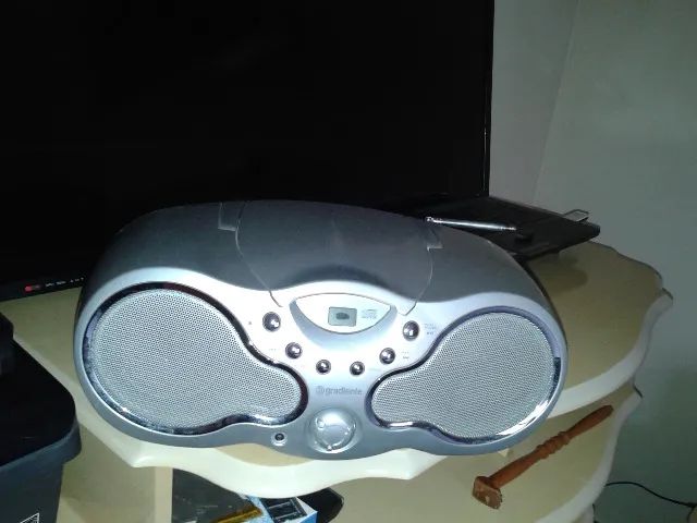 bonbox gradiente~.AM/FM toca CD testado/conservado - Foto 2