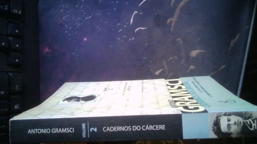 Livro Cadernos do Cárcere -Gramsci - Foto 3