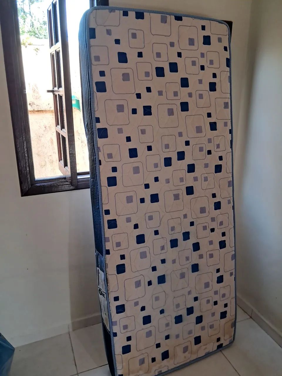 Vende-se colchão de solteiro  - Foto 4