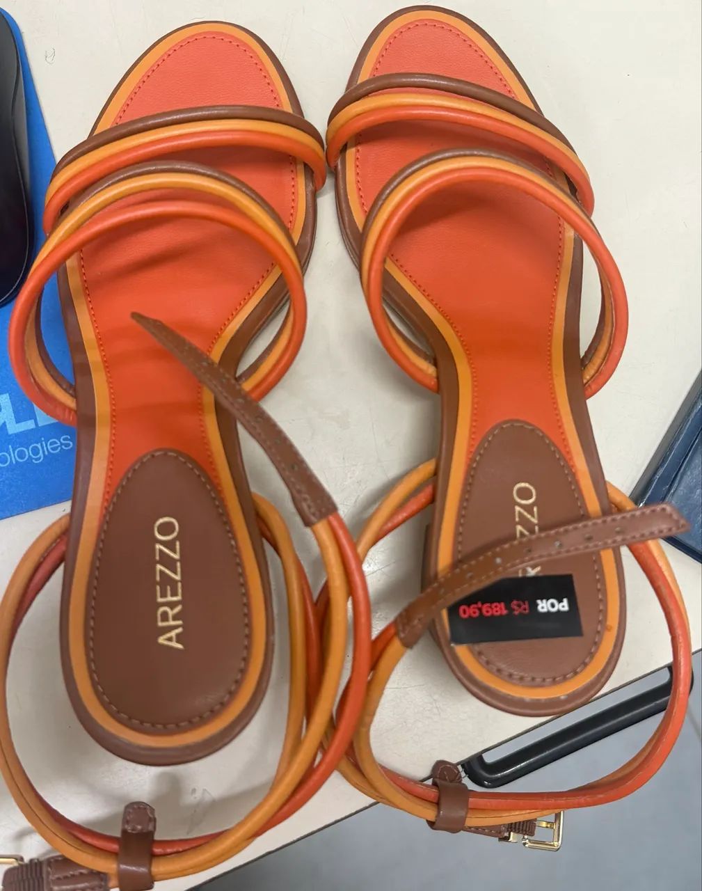 Sandália Arezzo N36 - nova  - Foto 4