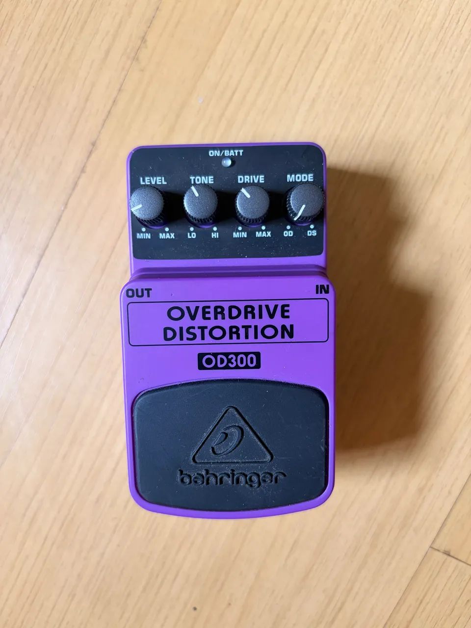 Pedal Behringer Overdrive Distortion OD300  - Foto 5