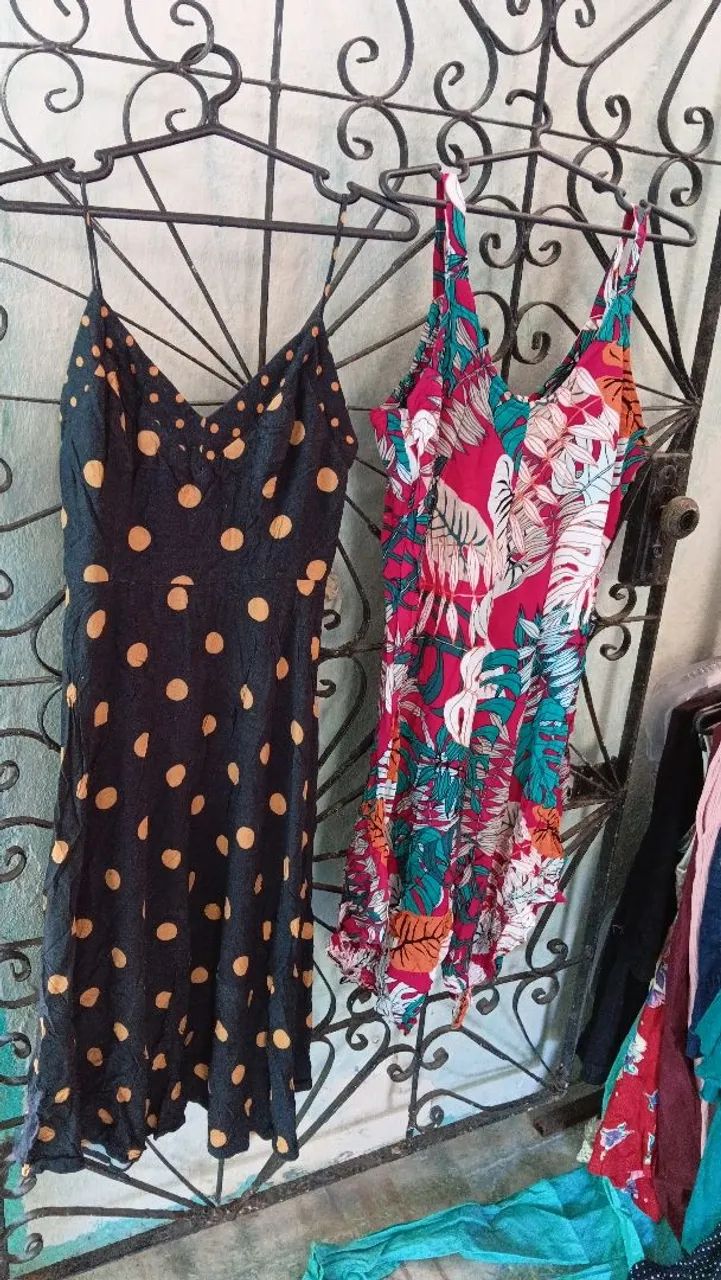 Lotes de vestidos semi novos - Foto 2
