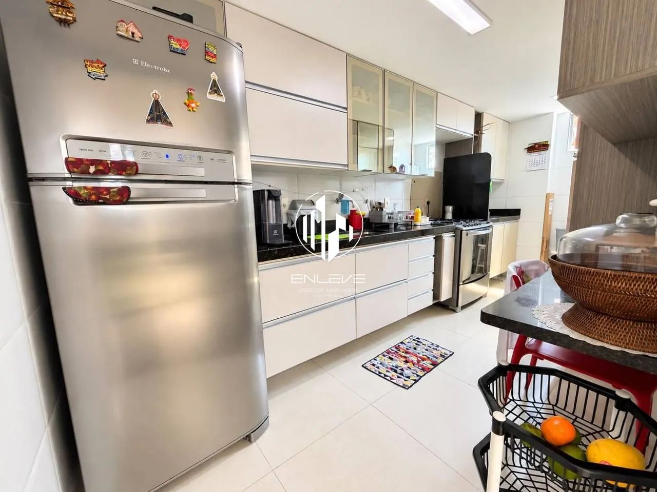 Apartamento com 3 Quartos + Móveis Projetados, à 150m do Mar - Foto 3