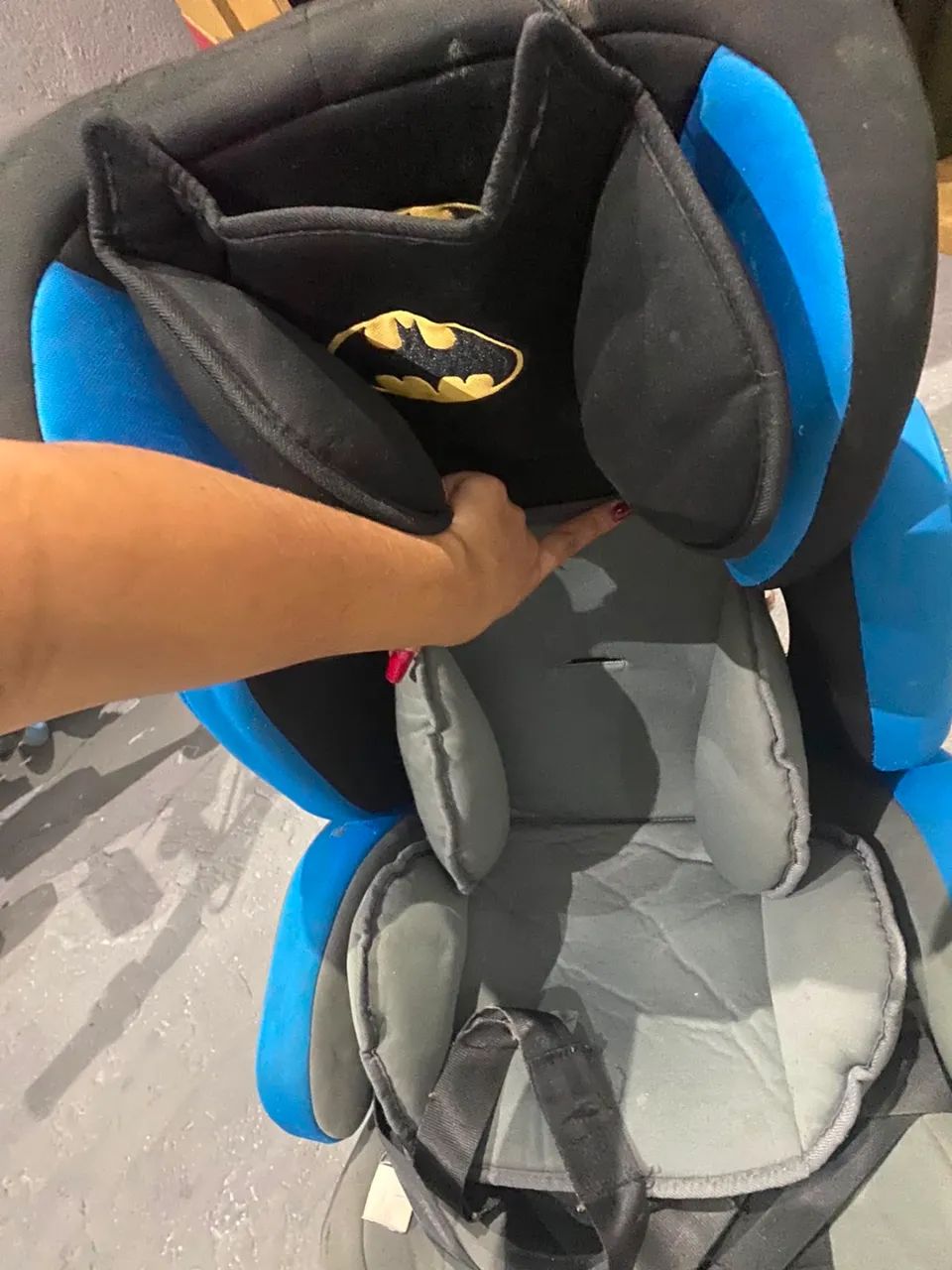 Cadeirinha com assento de elevação do batman - Foto 2