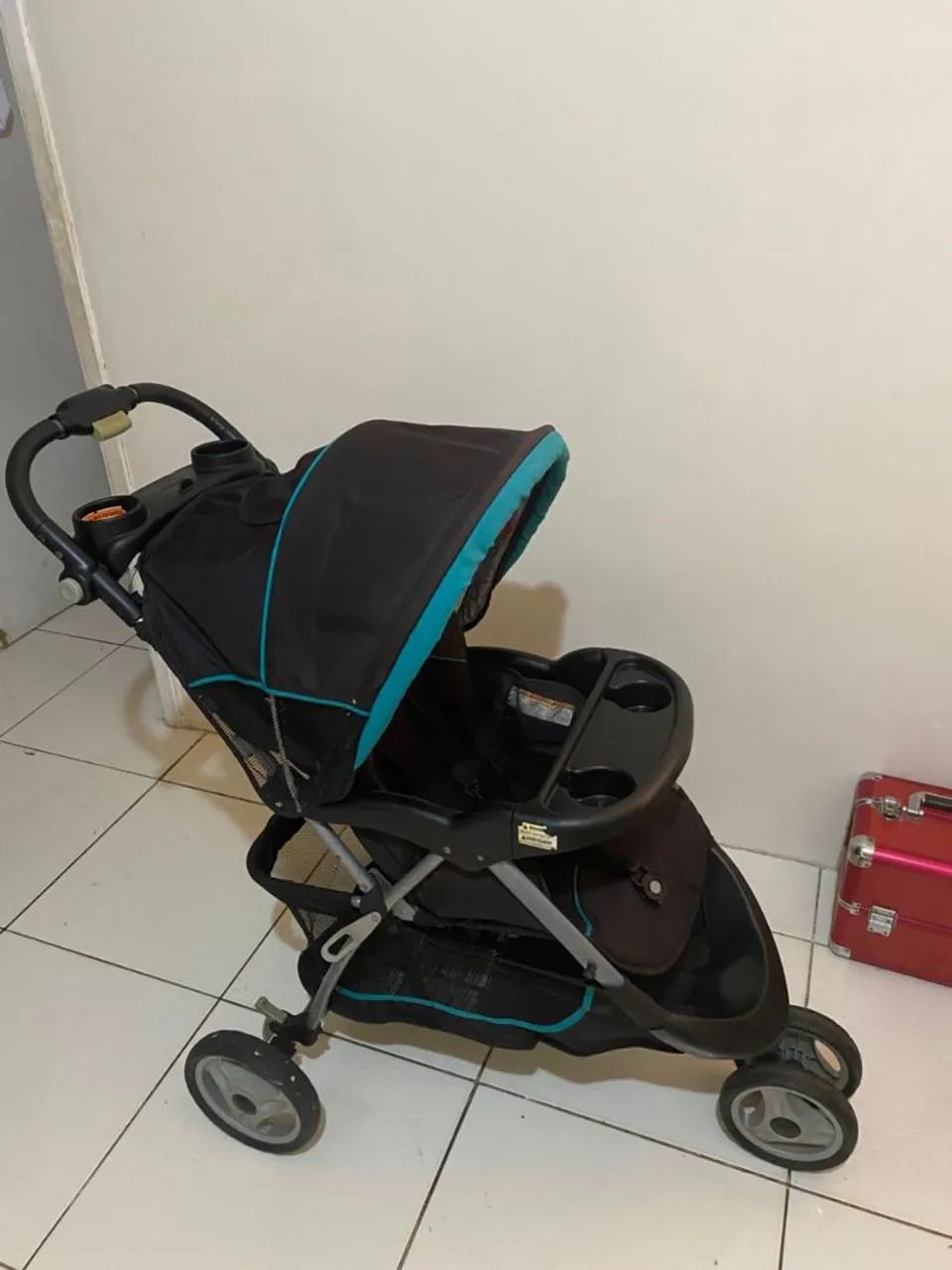 Carrinho e cadeirinha de bebê  - Foto 4