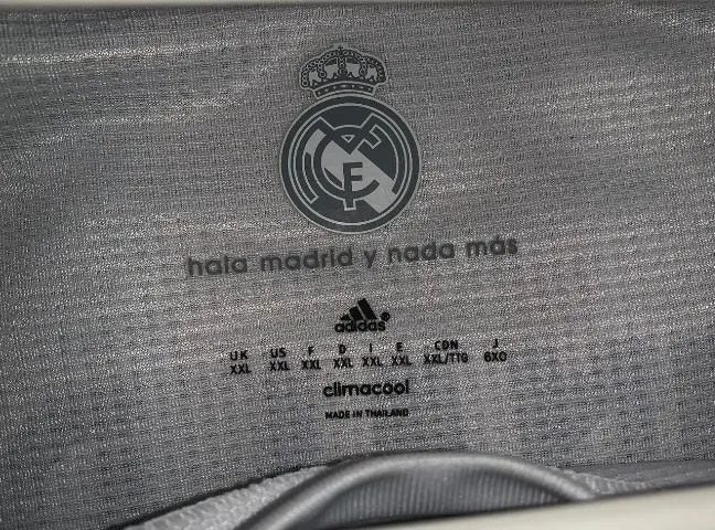 Camisa Retrô Real Madrid - Foto 4