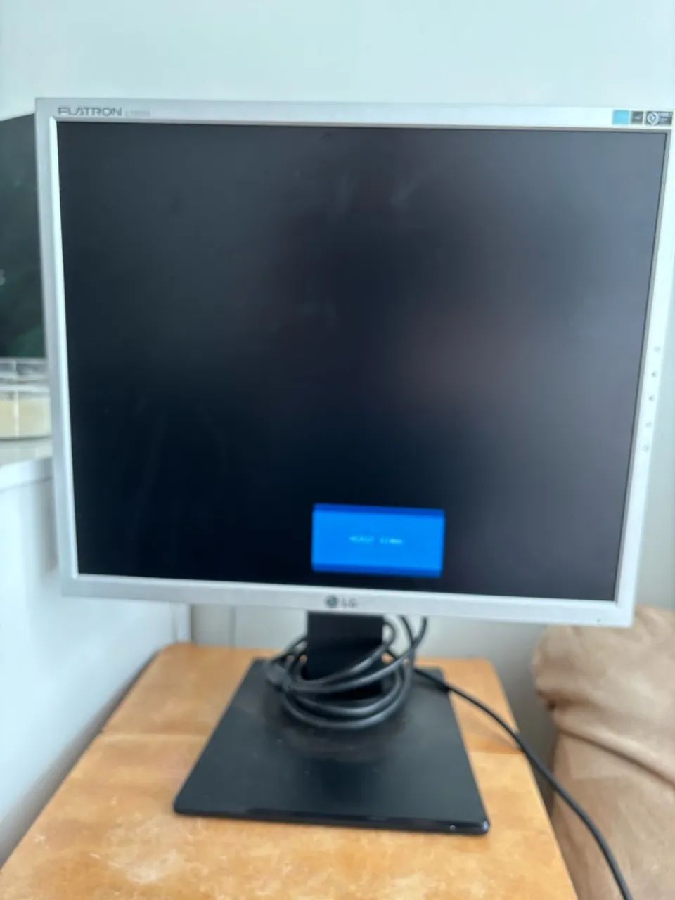 Monitor LG Flatron L1952H 19? com Cabos - Funcionando - Foto 2
