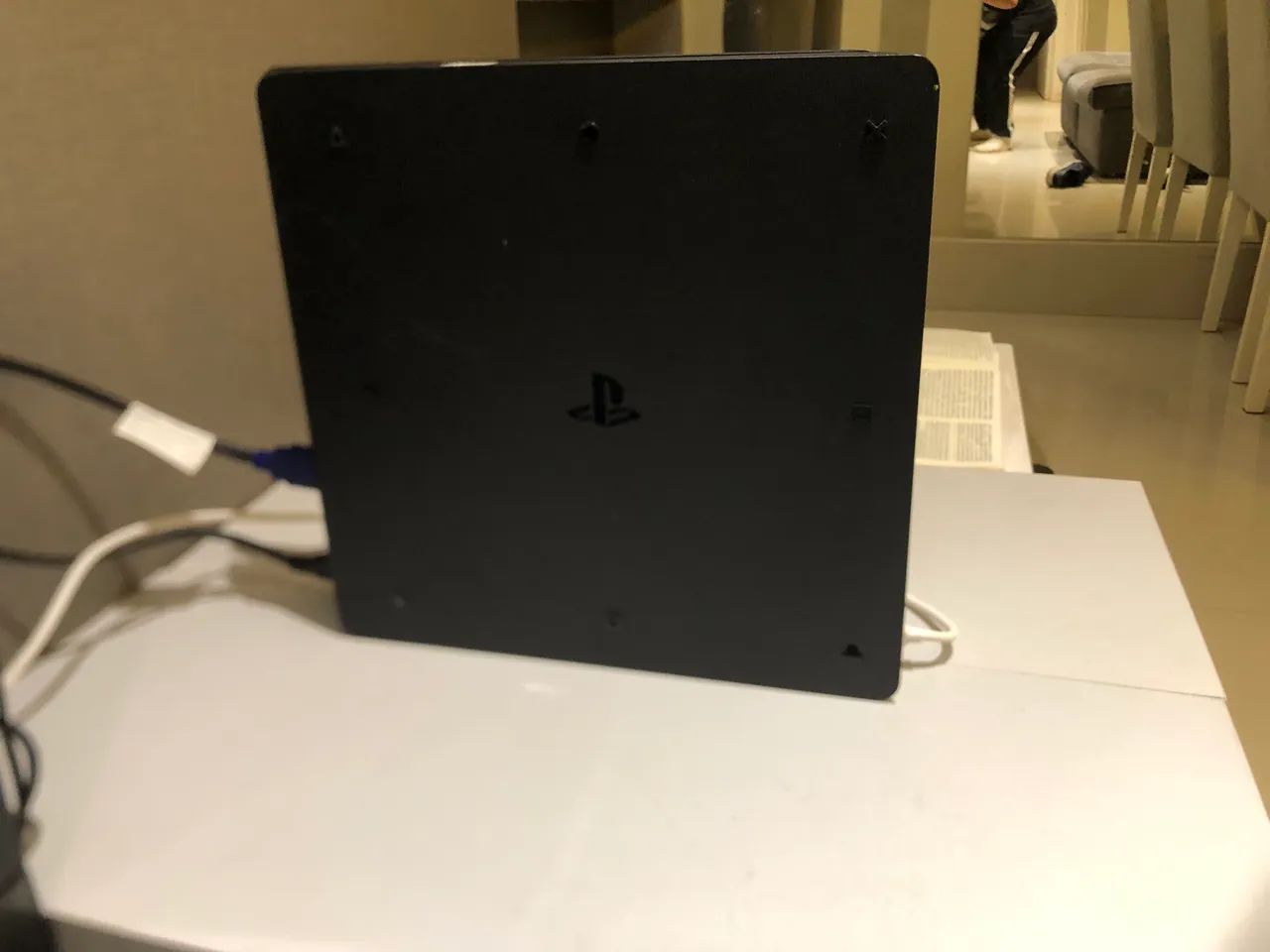Ps4 com 2 controles em ótimo estado   - Foto 2